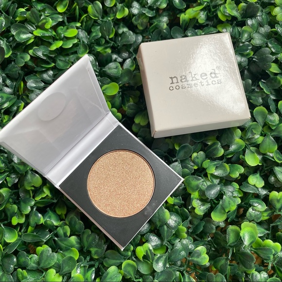 Prestige Makeup Medley Retail $187 - Picture 14 of 16